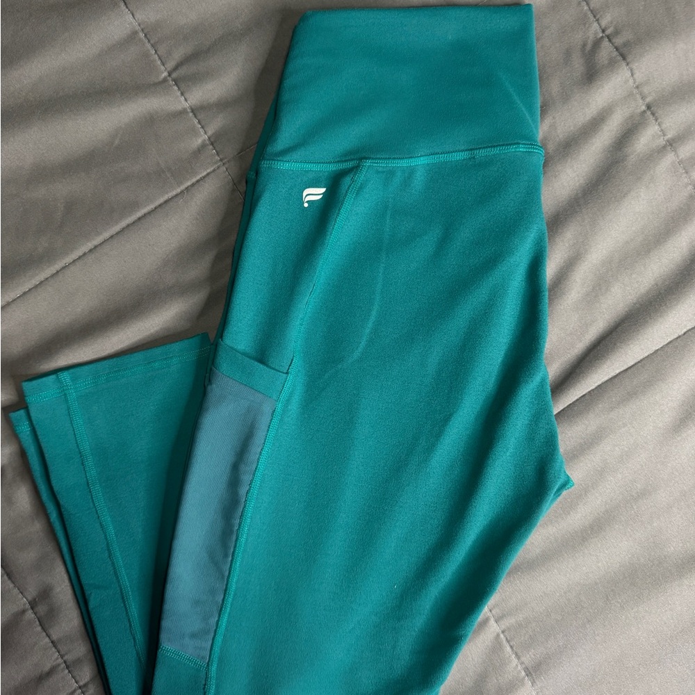 Fabletics Kids Leggings in Vibrant Teal